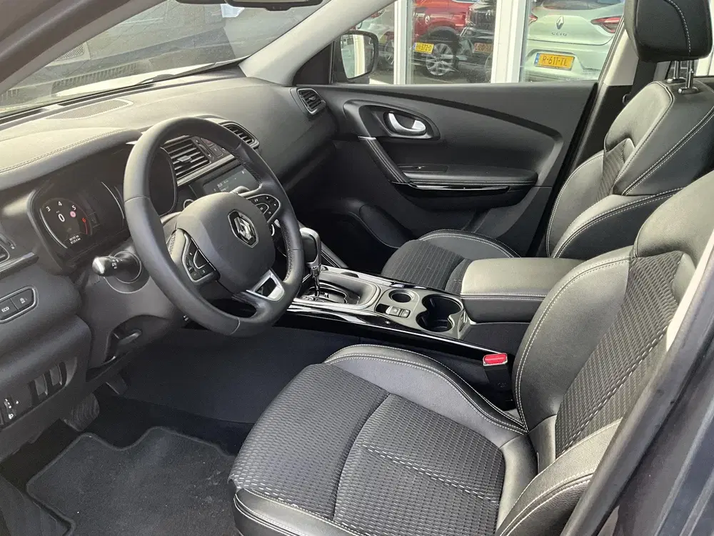 Renault Kadjar 1.3 TCe Limited uit 2020, foto 11