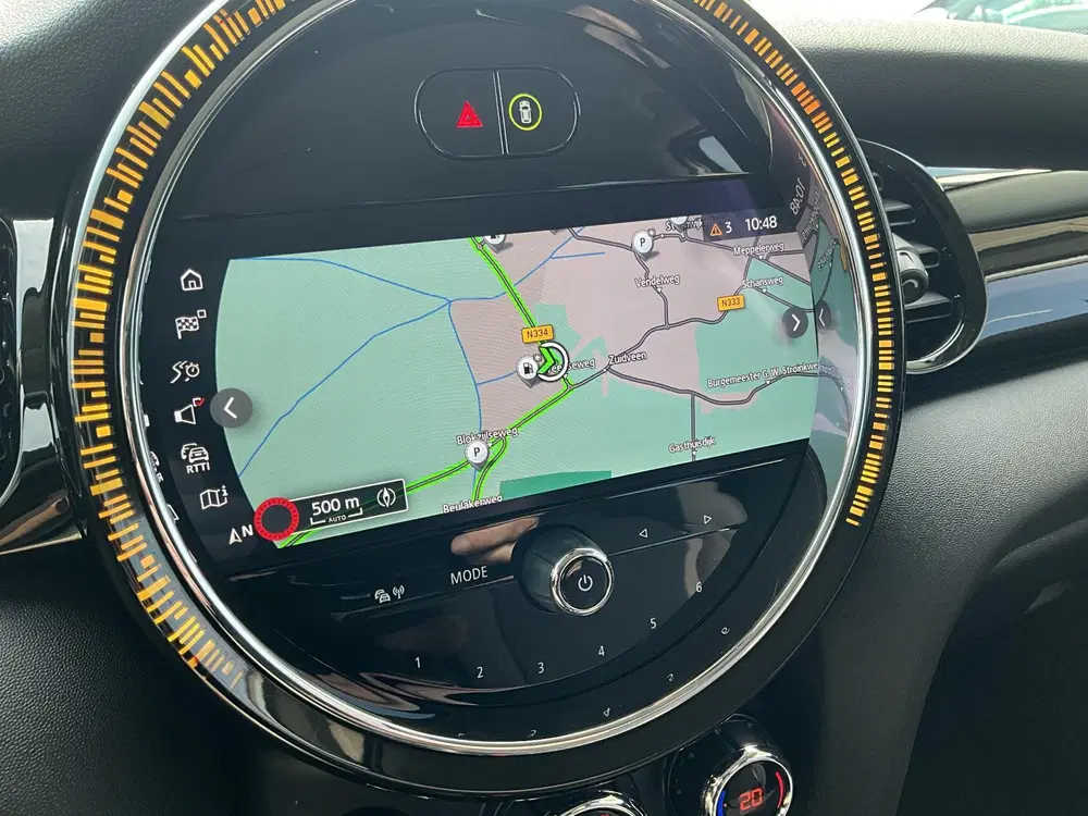 Mini Cooper 1.5 Cooper Camden Edition uit 2023, foto 12