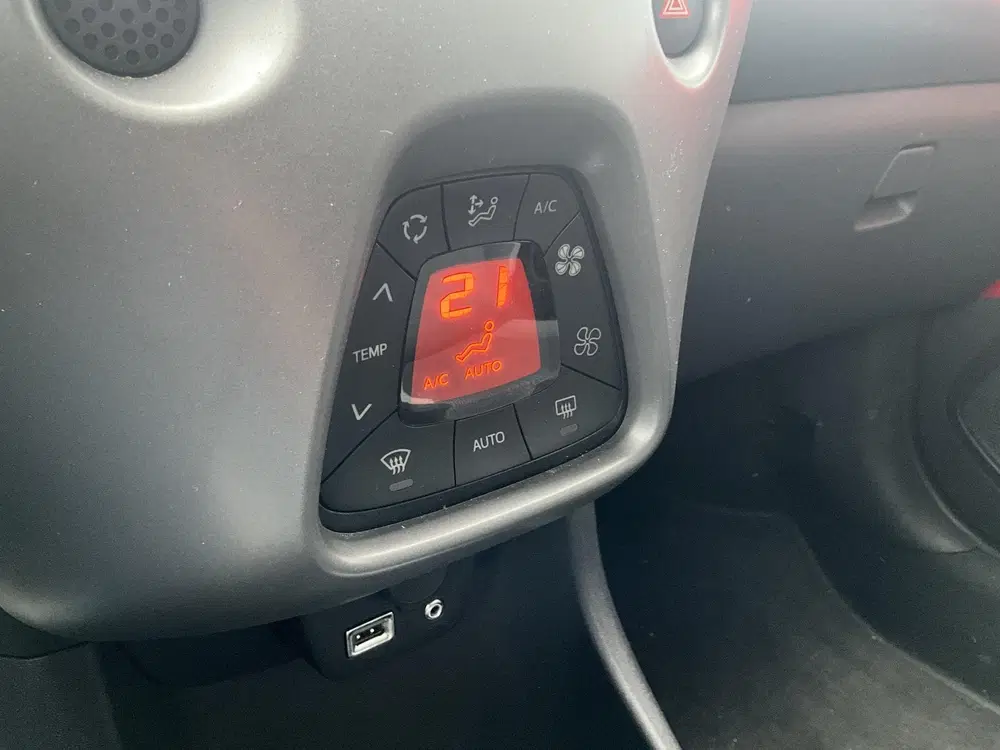 Toyota Aygo 1.0 VVT-i x-joy uit 2020, foto 14