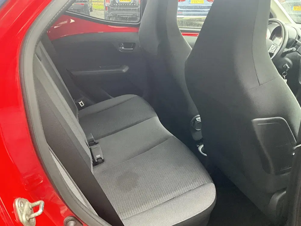 Toyota Aygo 1.0 VVT-i x-joy uit 2020, foto 8