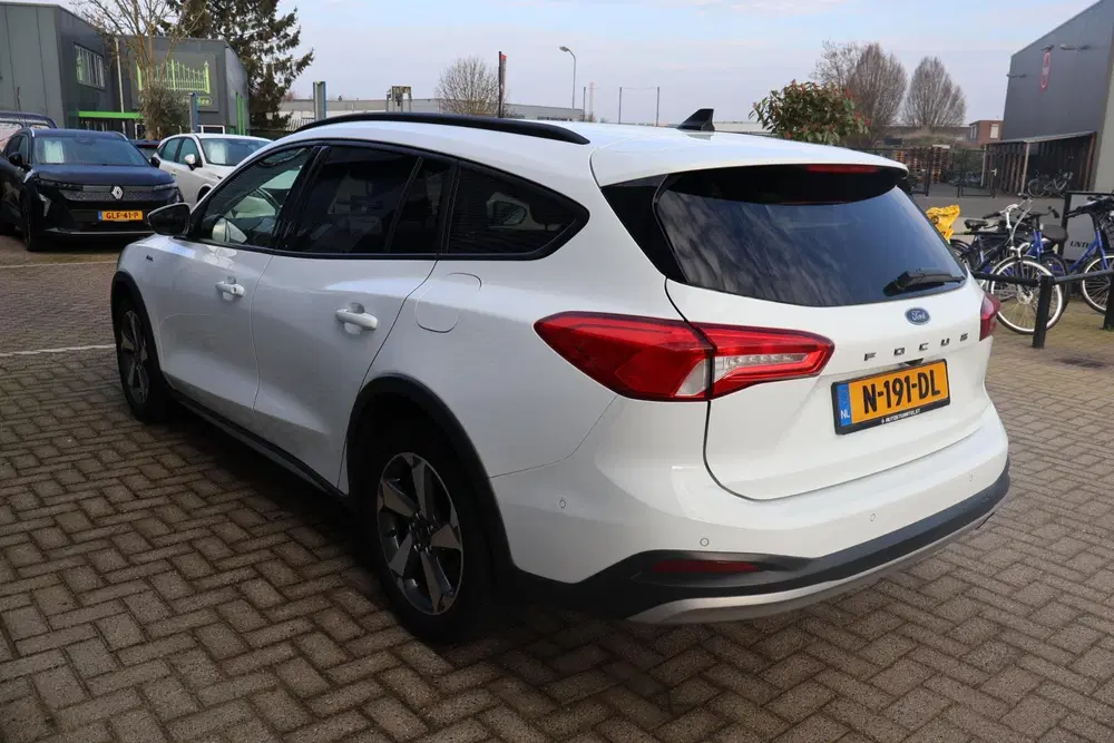 Ford Focus 1.0 Active Business 1e Eigenaar uit 2021, foto 3