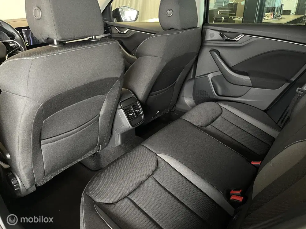 Skoda Scala Tour 1.0 TSI DSG uit 2023, foto 14