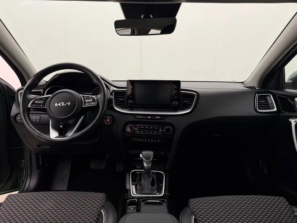 Kia Ceed 1.6 GDI PHEV DynamicLine uit 2024, foto 10