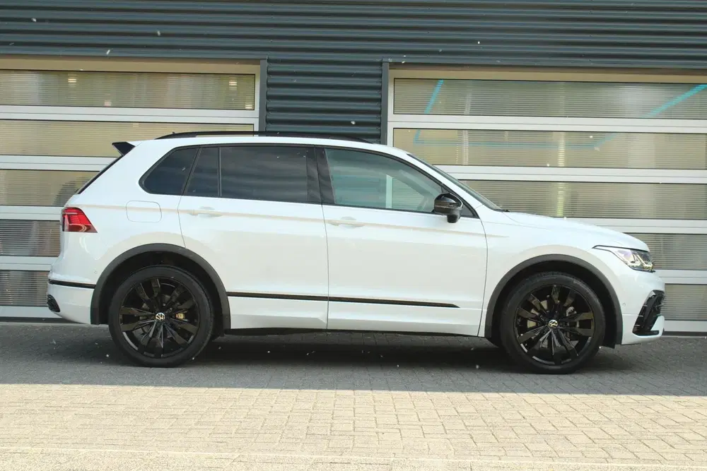 Volkswagen Tiguan 1.4 TSI 245pk eHybrid R-Line Business uit 2023, foto 3
