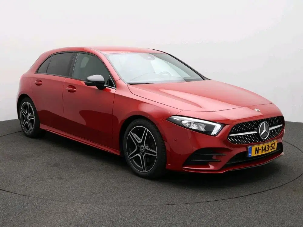 Mercedes-Benz A-Klasse 180 AMG Nightpakket uit 2022, foto 4