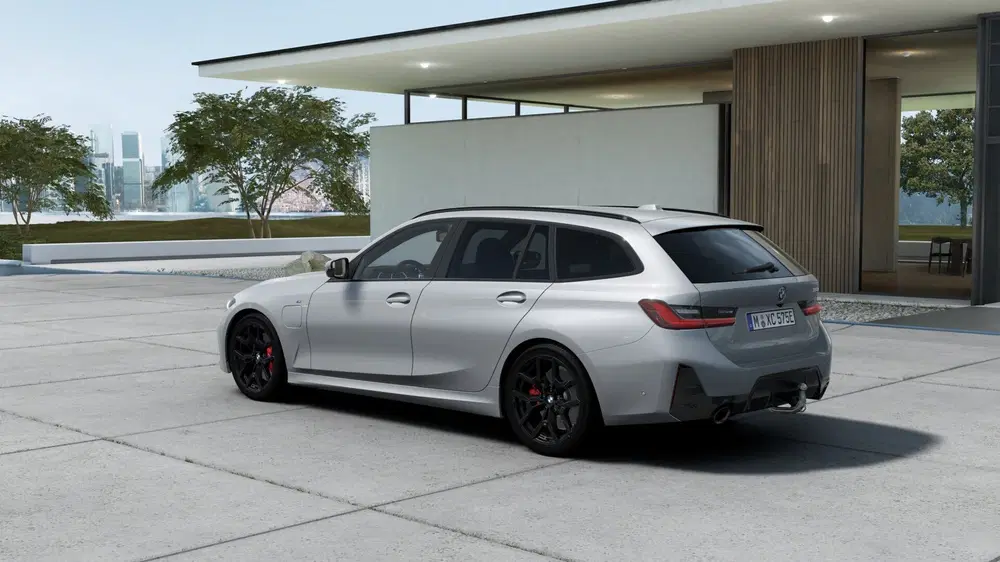 BMW 3-serie 330e M Sport Automaat uit 2026, foto 2