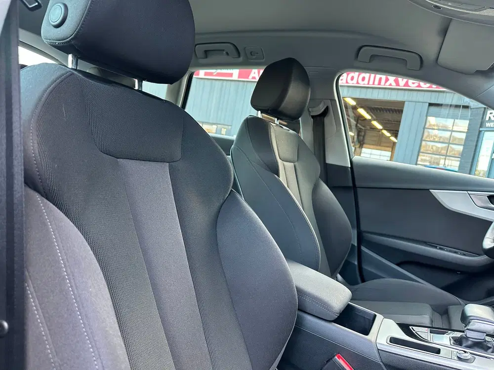 Audi A4 35 TFSI Advanced Edition uit 2022, foto 13
