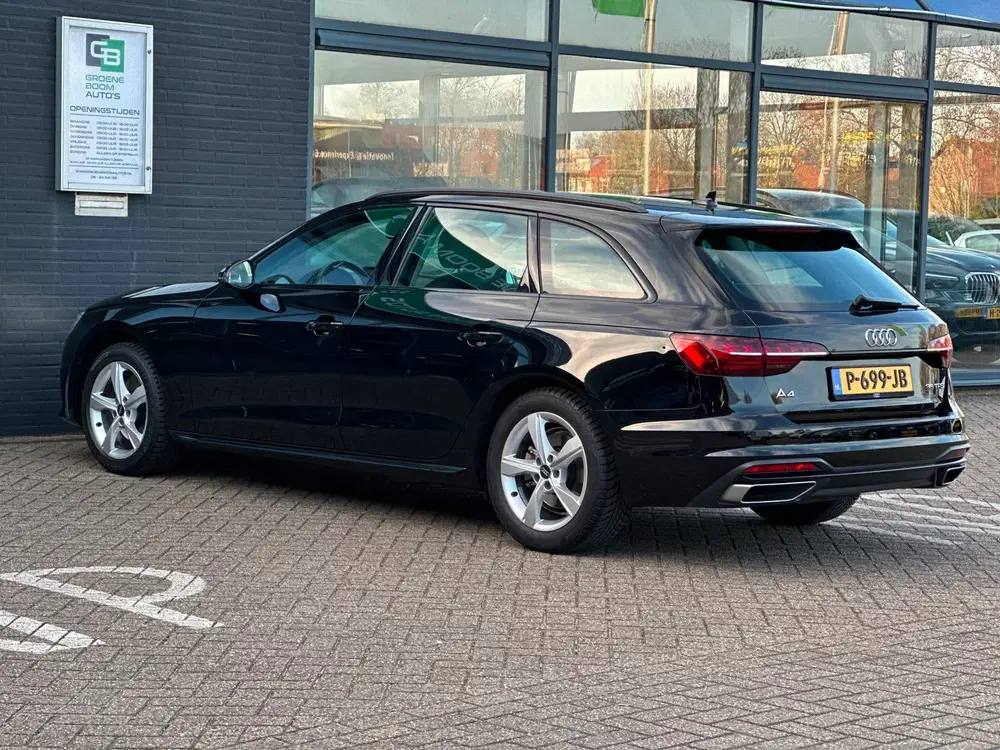 Audi A4 35 TFSI Advanced Edition uit 2022, foto 3
