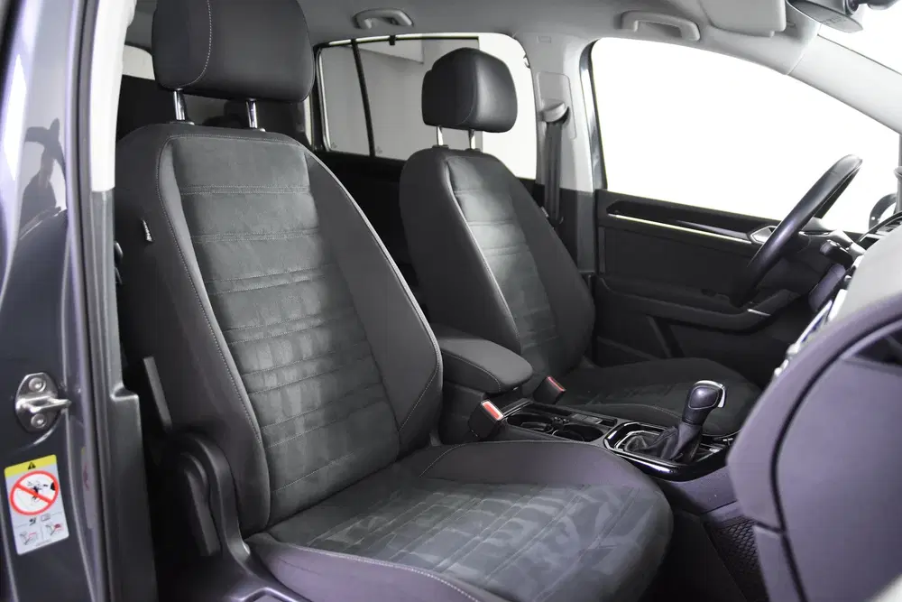 Volkswagen Touran 1.5 TSI Highline DSG *1ste Eigenaar*7-pers uit 2022, foto 3
