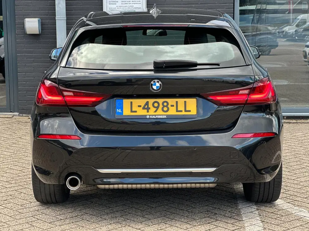 BMW 1-serie 118i Business Edition Plus uit 2021, foto 9