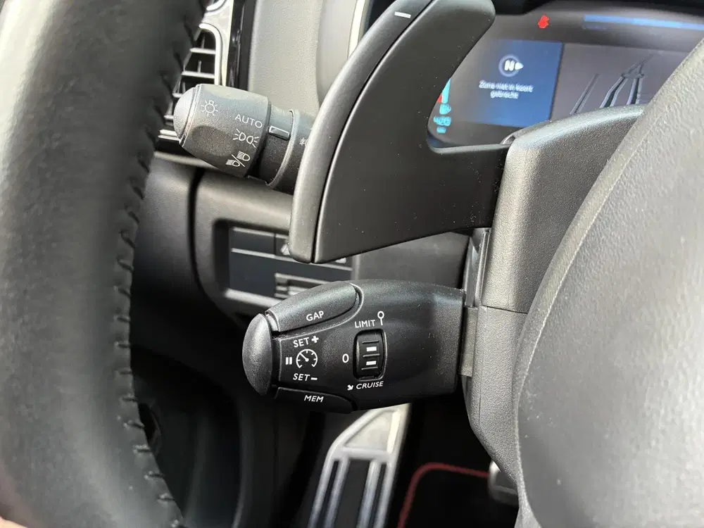 Citroën C5 Aircross Citroen C5 Aircross 1.6 Plug-in Hybrid Car uit 2022, foto 11