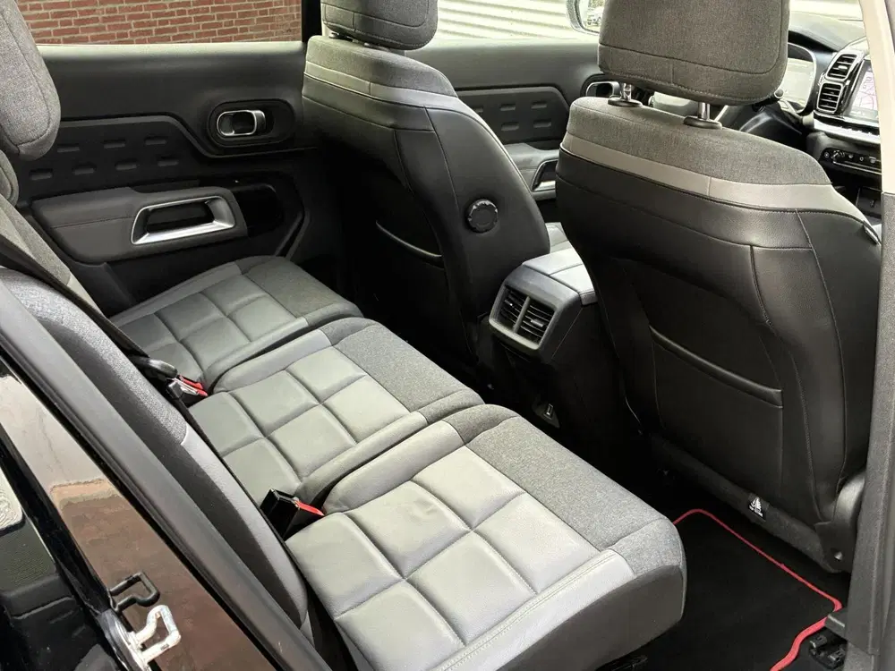Citroën C5 Aircross Citroen C5 Aircross 1.6 Plug-in Hybrid Car uit 2022, foto 13