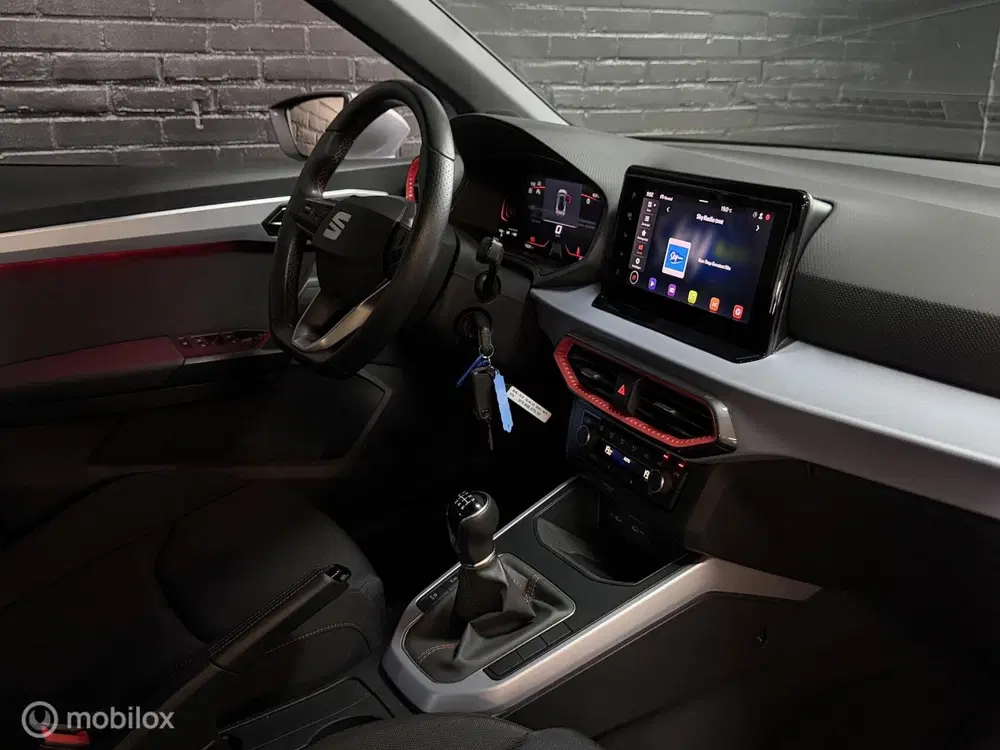 SEAT Arona 1.0 TSI FR 1e EIG 110pk APPLE VIRTUEL PDC uit 2023, foto 10