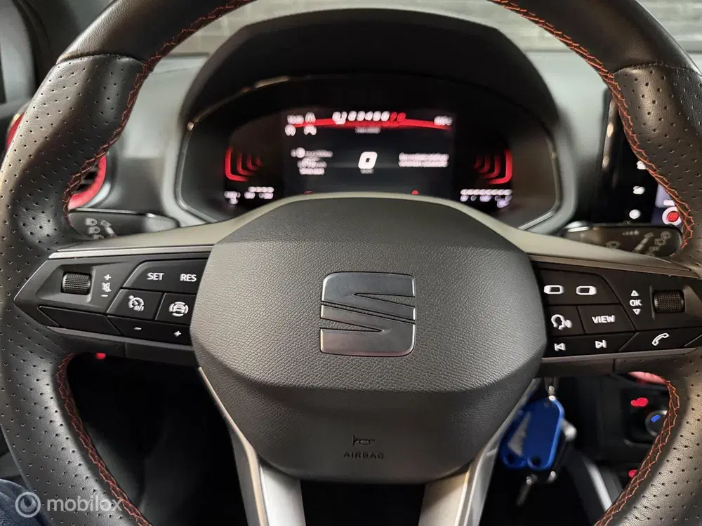 SEAT Arona 1.0 TSI FR 1e EIG 110pk APPLE VIRTUEL PDC uit 2023, foto 12