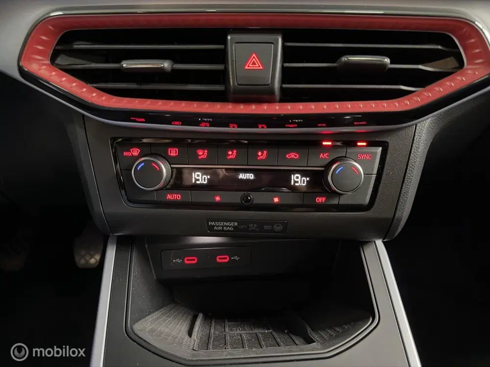 SEAT Arona 1.0 TSI FR 1e EIG 110pk APPLE VIRTUEL PDC uit 2023, foto 13