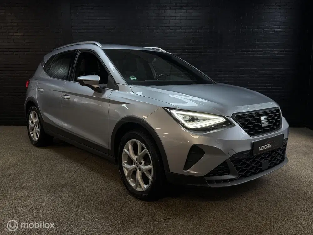 SEAT Arona 1.0 TSI FR 1e EIG 110pk APPLE VIRTUEL PDC uit 2023, foto 5