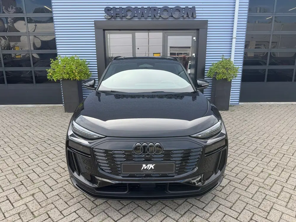 Audi Q6 e-tron SQ6 quattro 100 kWh PANO uit 2024, foto 10