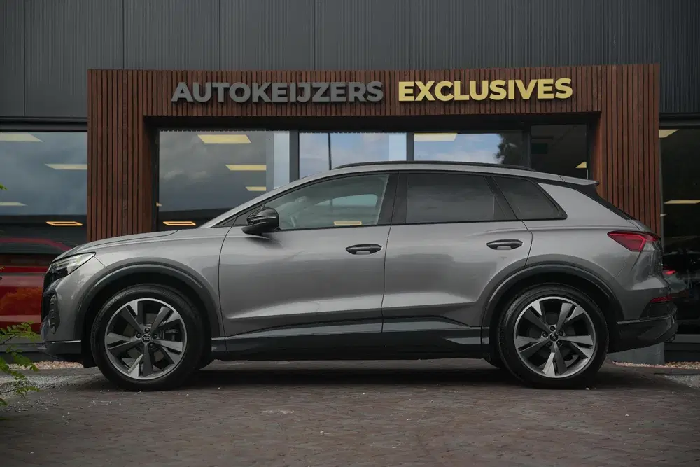 Audi Q4 e-tron 35 Launch edition Advanced 55 kWh Verkeers uit 2021, foto 5