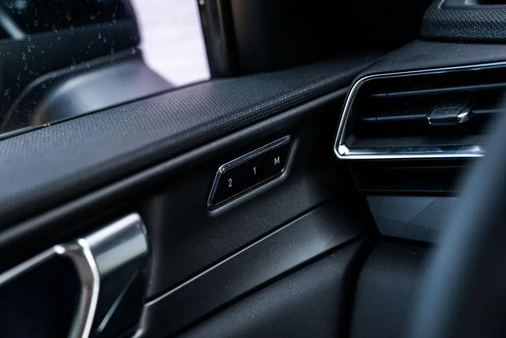 Lynk & Co 01 1.5 Plug-in Hybrid uit 2023, foto 14
