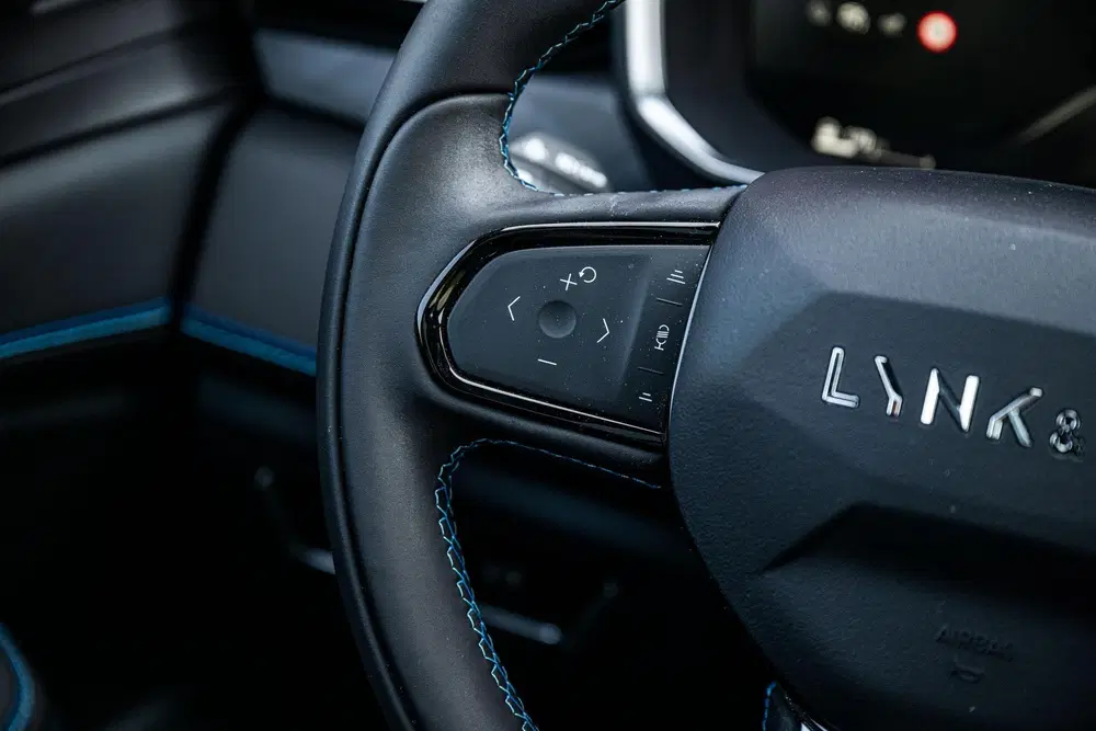 Lynk & Co 01 1.5 Plug-in Hybrid uit 2023, foto 15