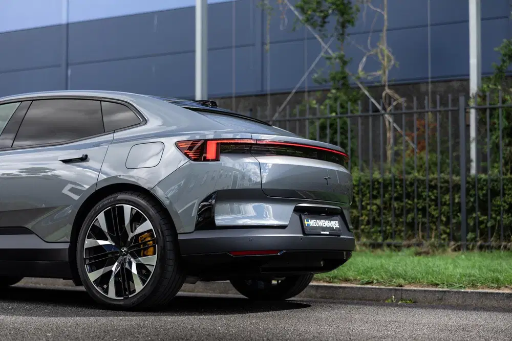 Polestar 4 Long Range Dual Motor Performance Prime 10 uit 2026, foto 4