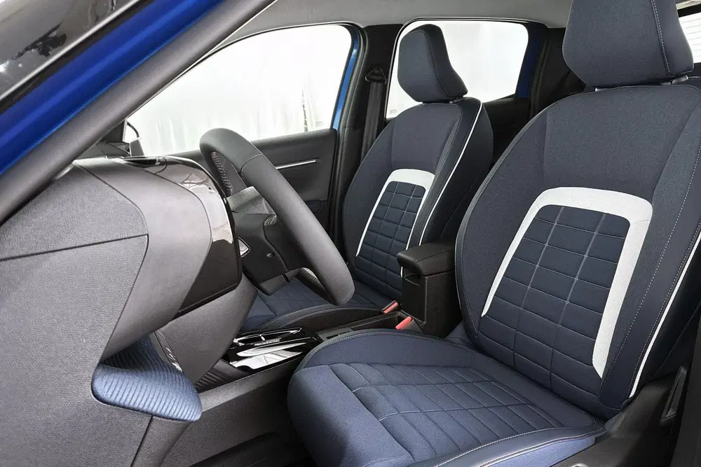 Citroën C3 Citroen C3 1.2 Hybrid 110pk Collection Cam uit 2026, foto 6