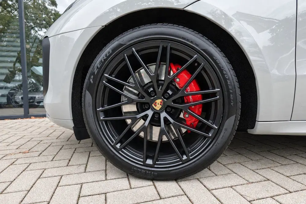 Porsche Macan 2.9 GTS PANO SPORT CHRONO BOSE uit 2022, foto 14