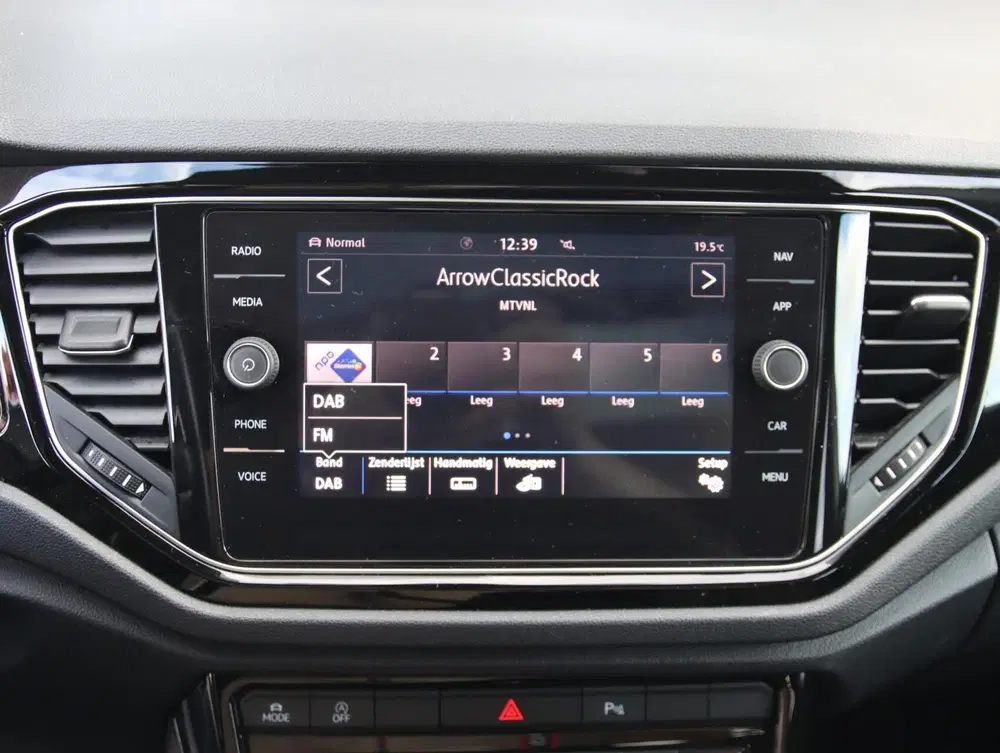 Volkswagen T-Roc 1.5 TSI 150PK Sport uit 2020, foto 13