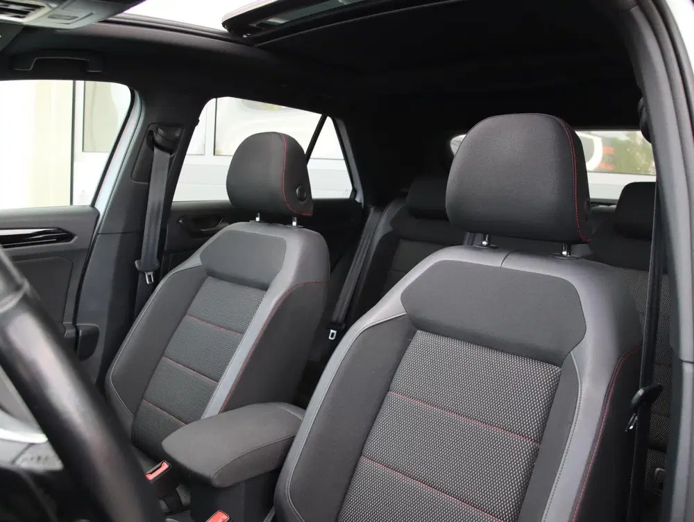 Volkswagen T-Roc 1.5 TSI 150PK Sport uit 2020, foto 4