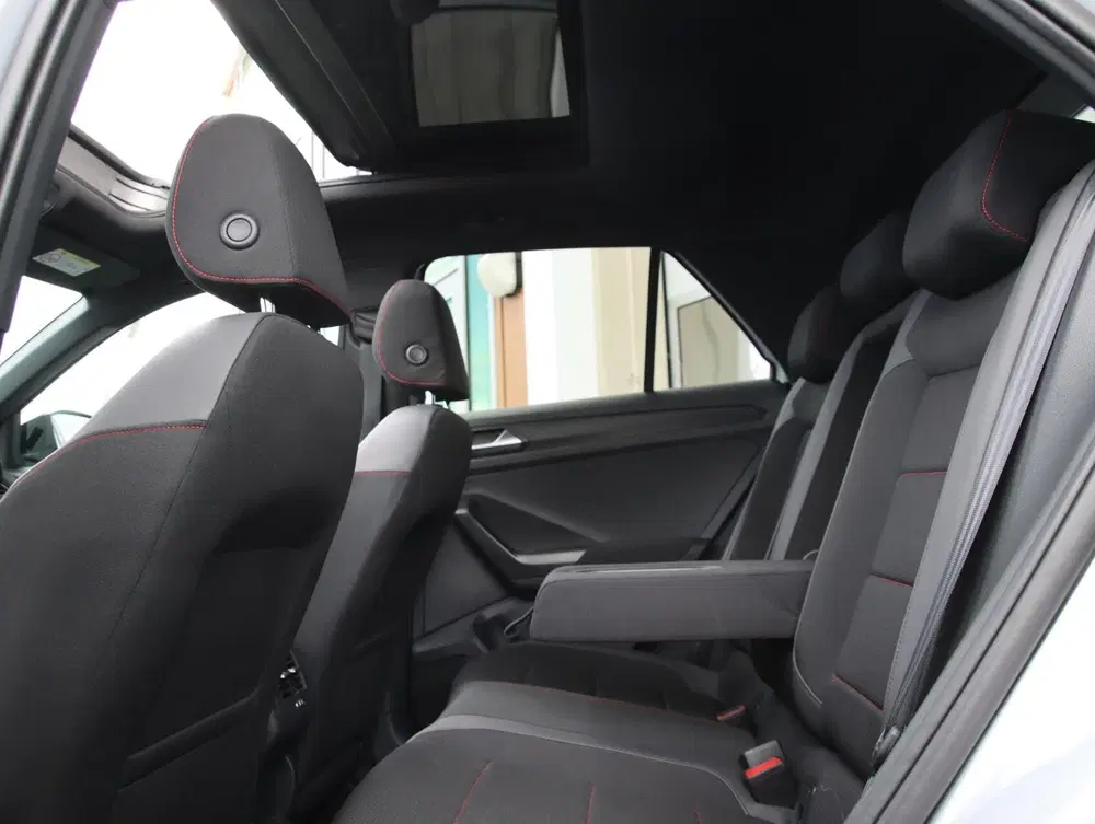 Volkswagen T-Roc 1.5 TSI 150PK Sport uit 2020, foto 5