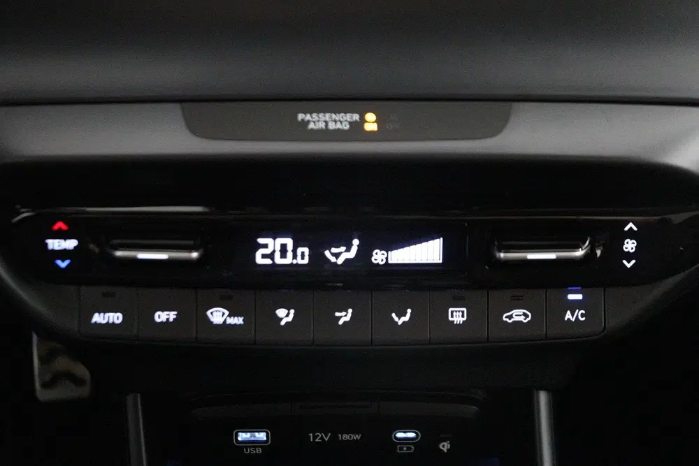 Hyundai BAYON 1.0 T-GDI Premium Apple Carplay uit 2026, foto 7