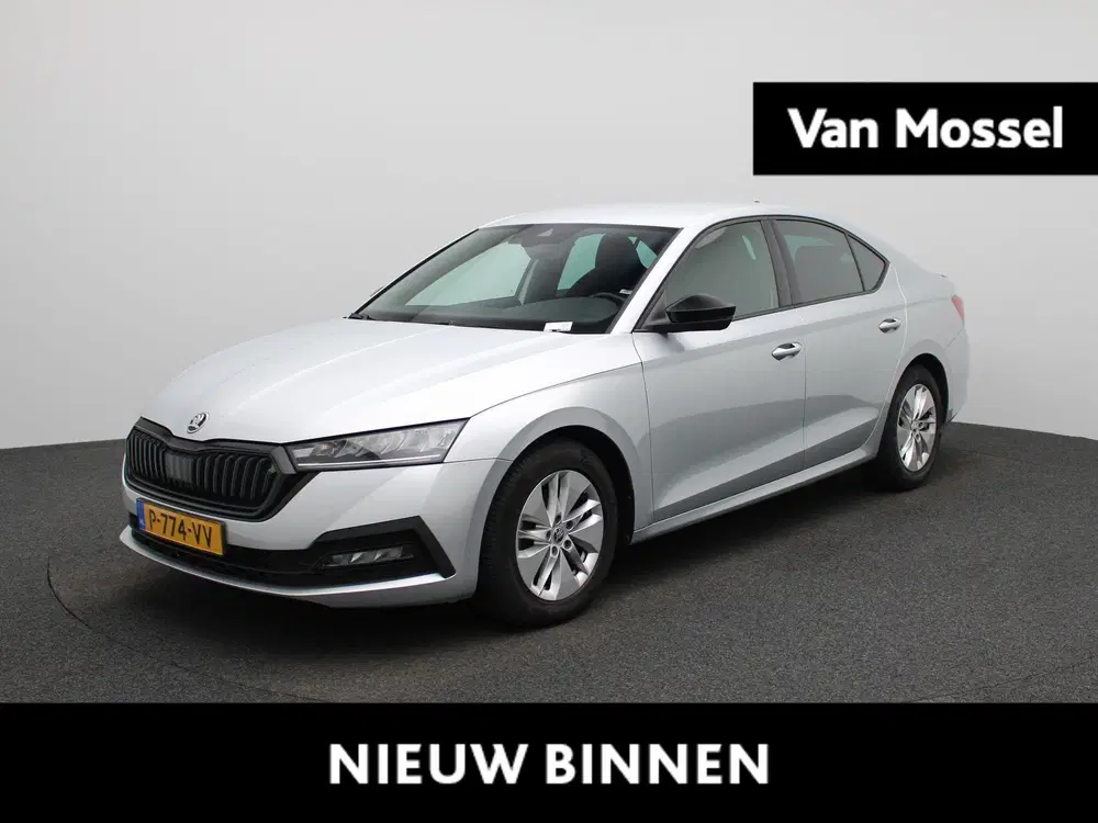 Skoda Octavia 1.0 e-TSI Sport Business uit 2022