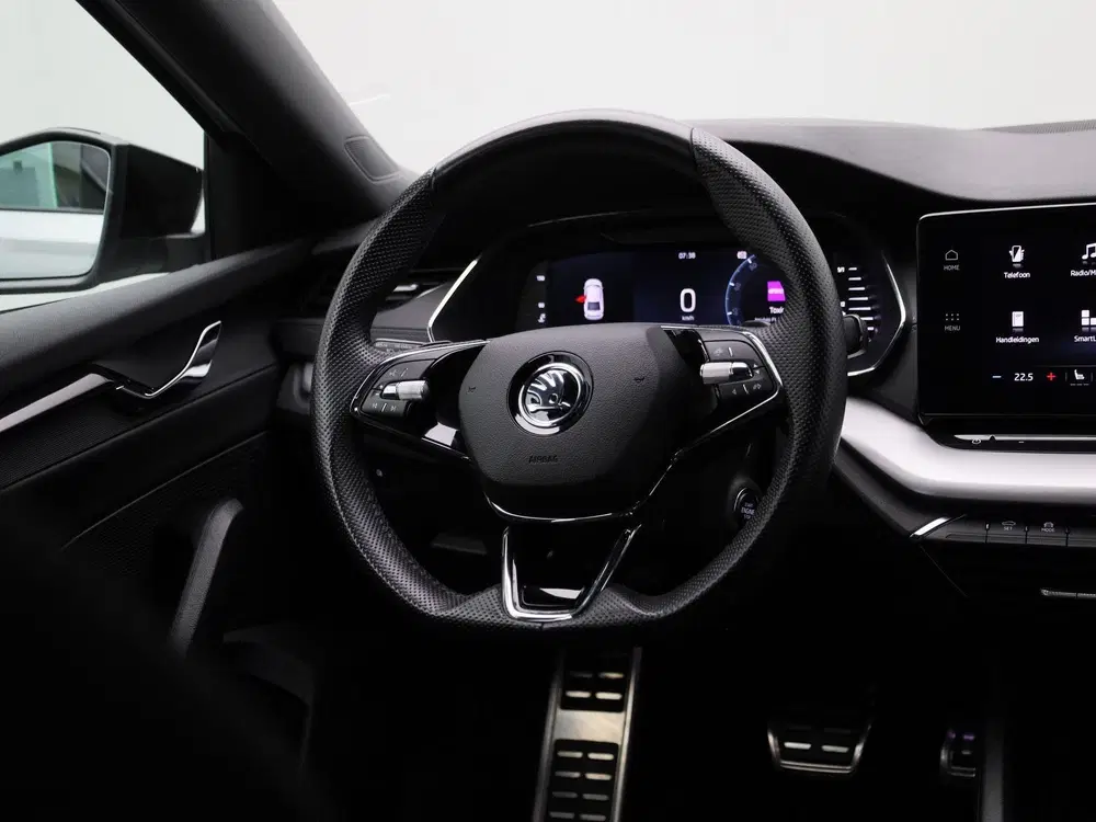 Skoda Octavia 1.0 e-TSI Sport Business uit 2022, foto 10