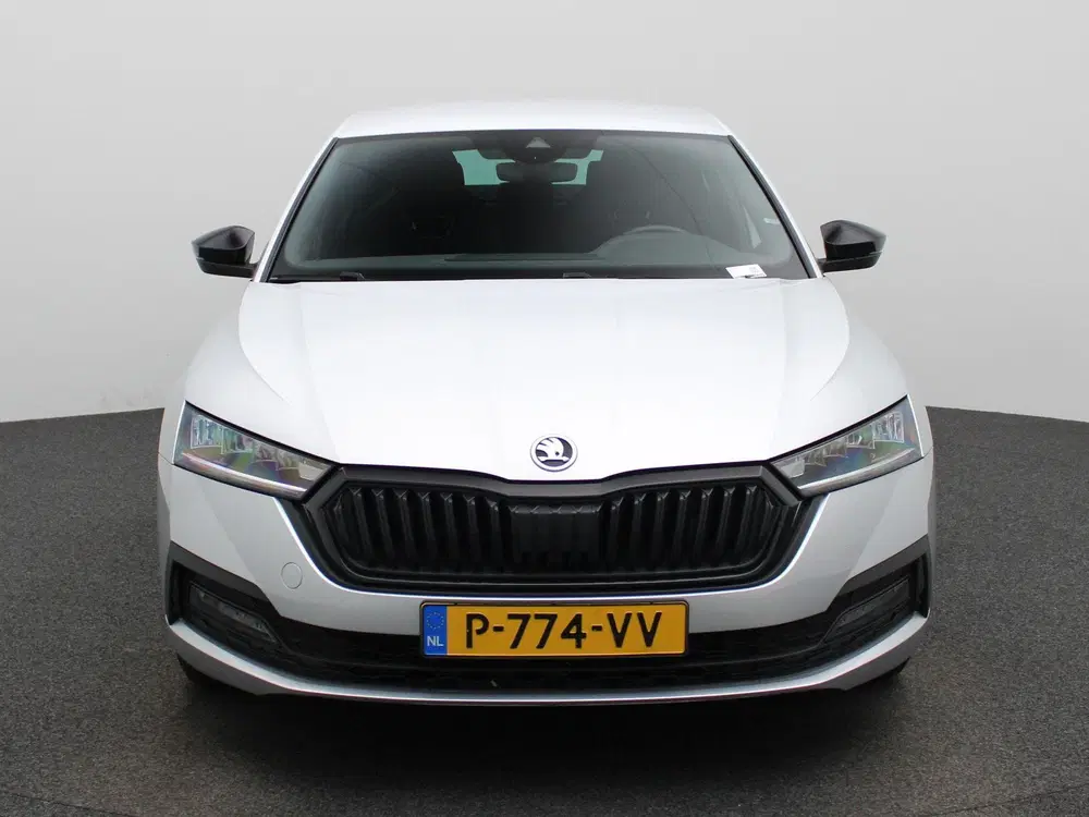 Skoda Octavia 1.0 e-TSI Sport Business uit 2022, foto 3
