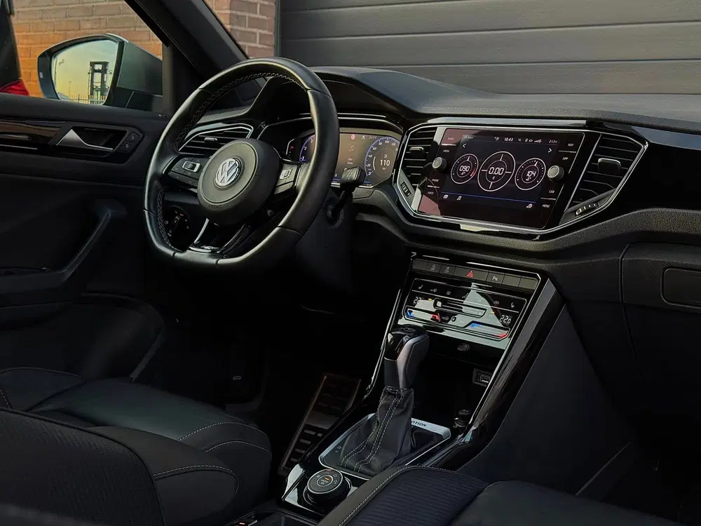Volkswagen T-Roc 2.0 TSI 4Motion R uit 2020, foto 13