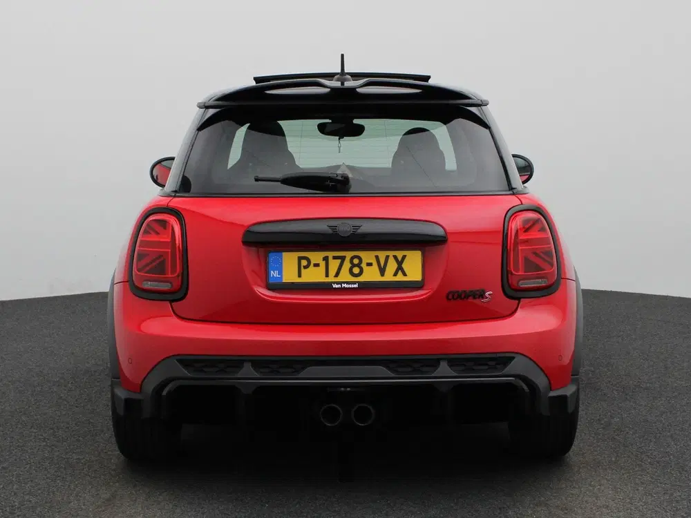 Mini John Cooper Works 2.0 Cooper S John Cooper Works uit 2022, foto 5
