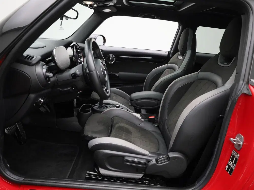 Mini John Cooper Works 2.0 Cooper S John Cooper Works uit 2022, foto 8