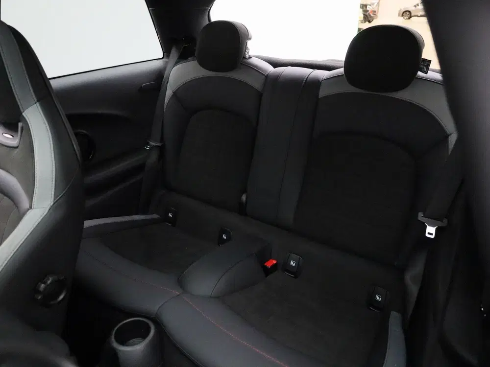 Mini John Cooper Works 2.0 Cooper S John Cooper Works uit 2022, foto 9