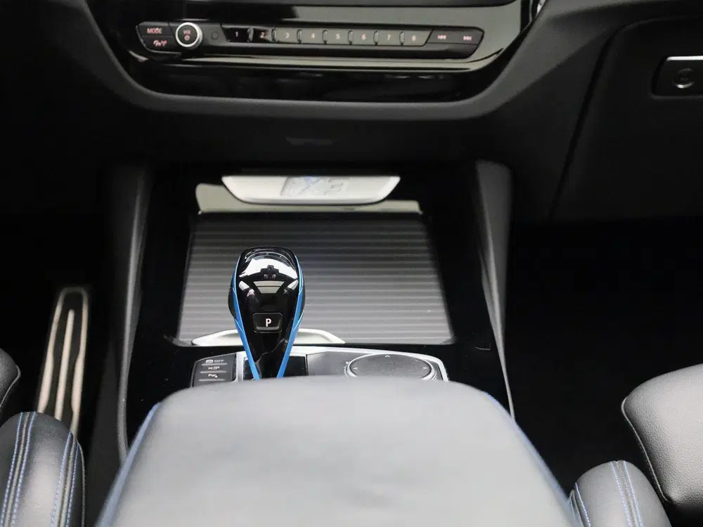 BMW iX3 High Executive 80 kWh uit 2023, foto 10