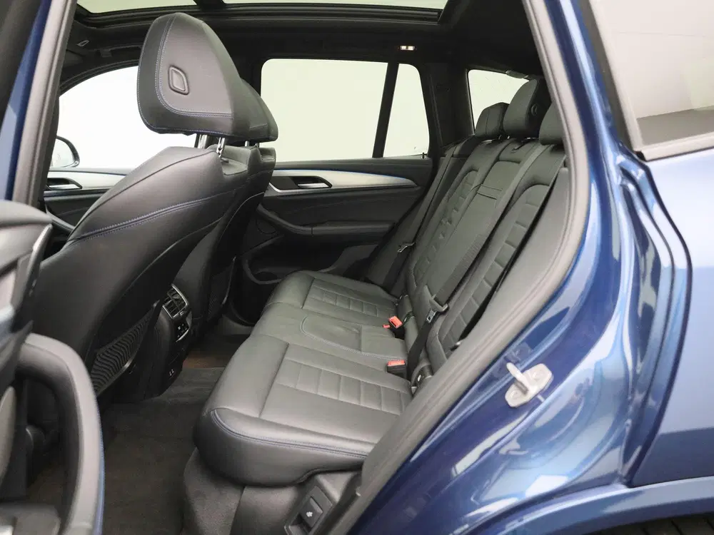 BMW iX3 High Executive 80 kWh uit 2023, foto 12
