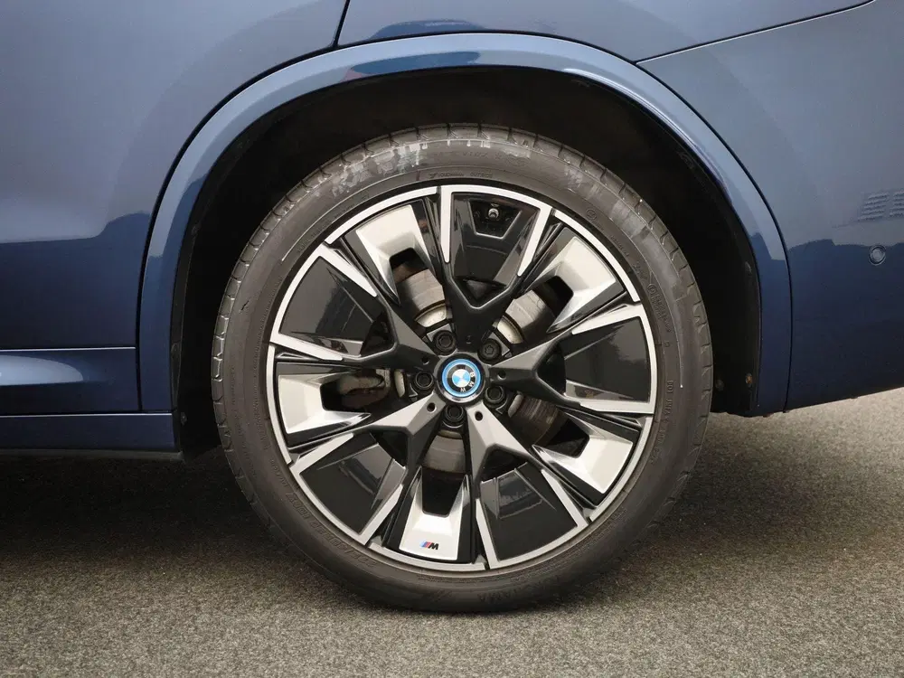 BMW iX3 High Executive 80 kWh uit 2023, foto 13