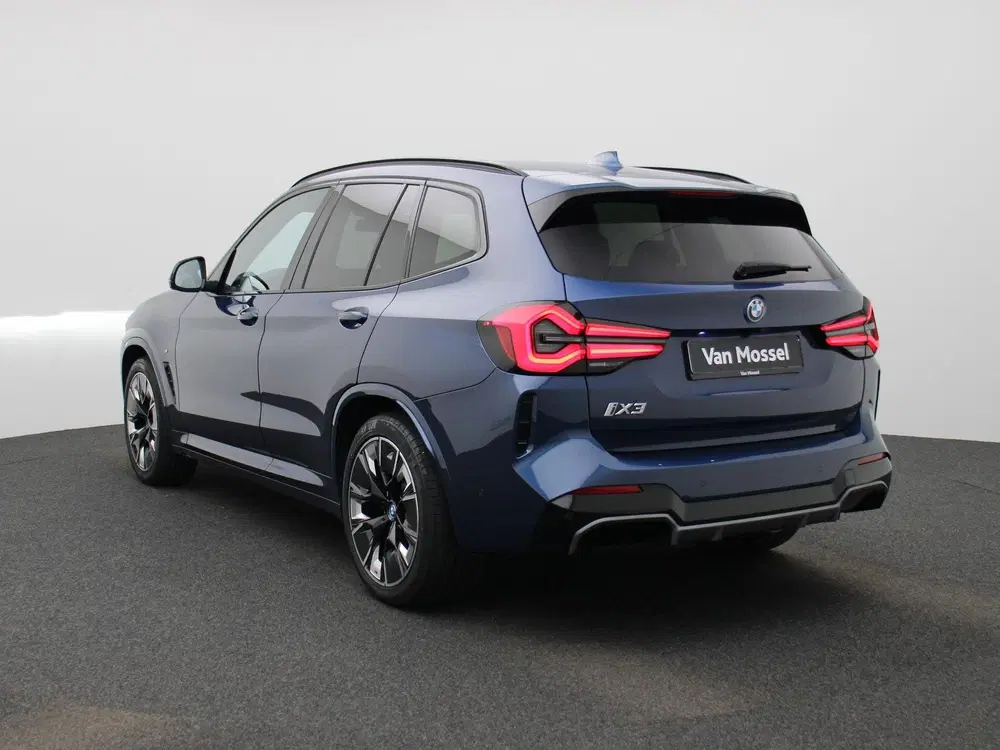 BMW iX3 High Executive 80 kWh uit 2023, foto 2