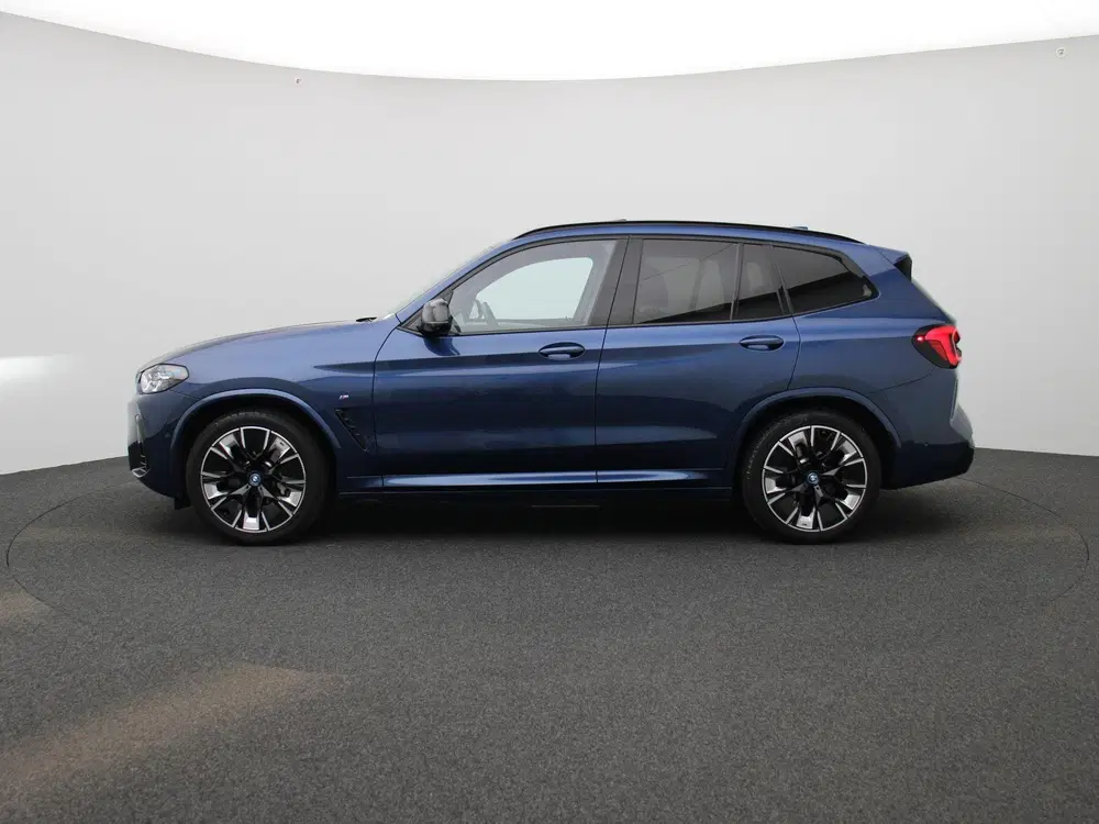 BMW iX3 High Executive 80 kWh uit 2023, foto 4