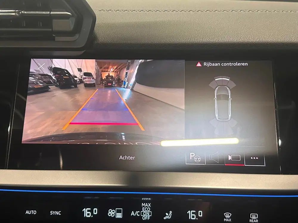 Audi A3 35 TFSI edition one uit 2021, foto 11
