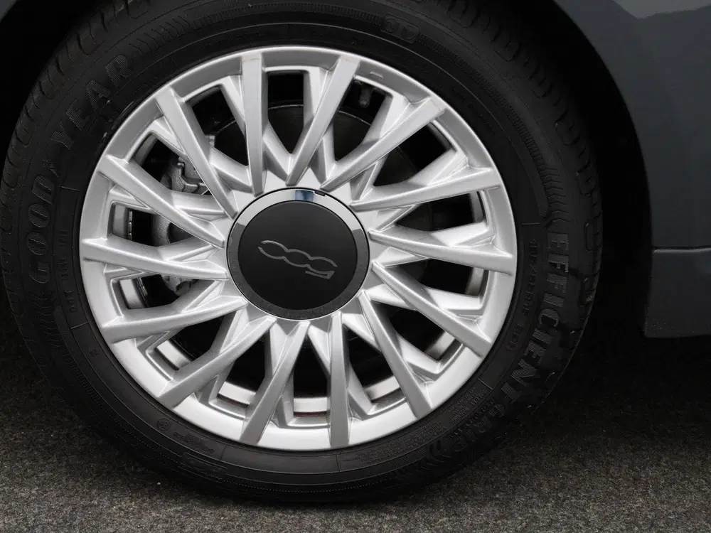 Fiat 500 1.0 Hybrid Dolcevita uit 2021, foto 12