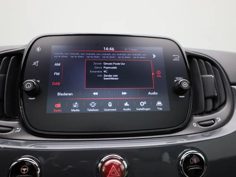 Fiat 500 1.0 Hybrid Dolcevita uit 2021, foto 15