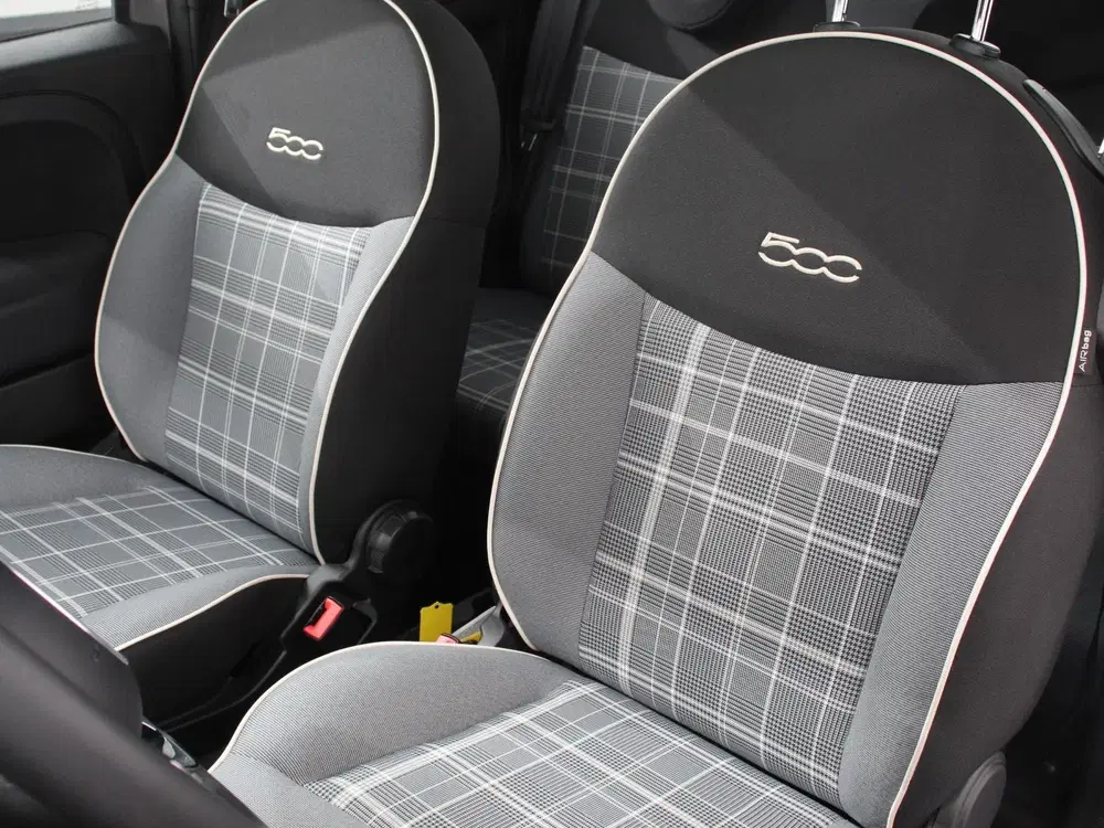 Fiat 500 1.0 Hybrid Lounge Plus Cruise control Pano uit 2021, foto 9
