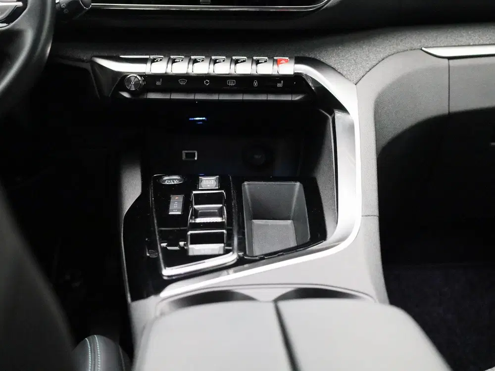 Peugeot 5008 1.2 PureTech Allure Pack Business uit 2023, foto 10