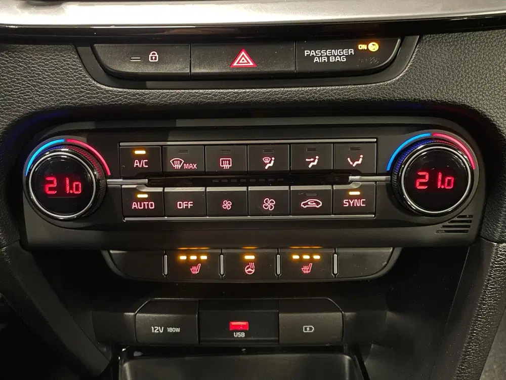Kia Ceed 1.5 T-GDi DynamicLine uit 2022, foto 11