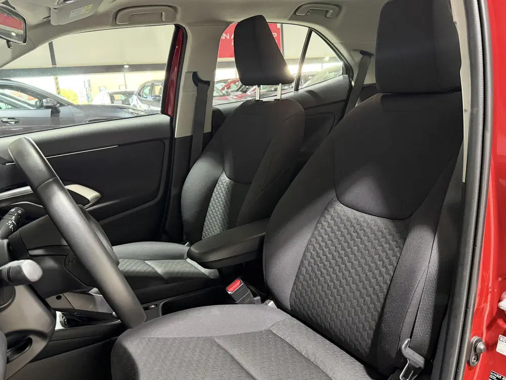 Toyota Yaris Cross 1.5 Hybrid 115 Active Orgineel Nederlands uit 2025, foto 10